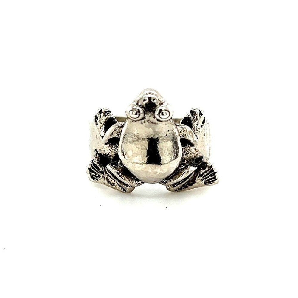 Frog Ring‎
